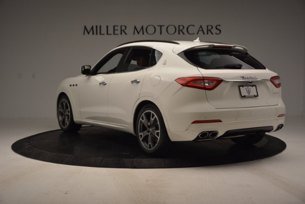 Used 2017 Maserati Levante Q4 for sale Sold at Alfa Romeo of Greenwich in Greenwich CT 06830 5