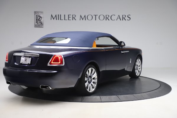 Used 2017 Rolls-Royce Dawn for sale Sold at Alfa Romeo of Greenwich in Greenwich CT 06830 17