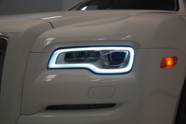 Used 2017 Rolls-Royce Ghost for sale Sold at Alfa Romeo of Greenwich in Greenwich CT 06830 14
