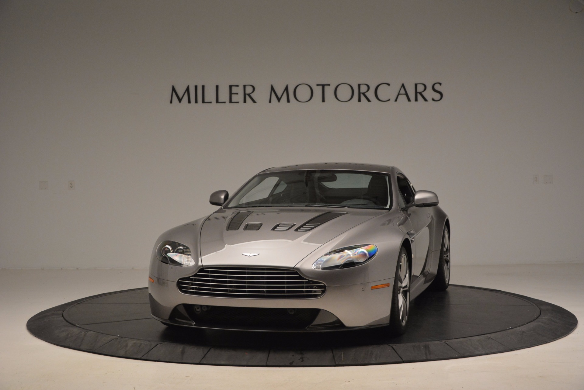 Used 2012 Aston Martin V12 Vantage for sale Sold at Alfa Romeo of Greenwich in Greenwich CT 06830 1
