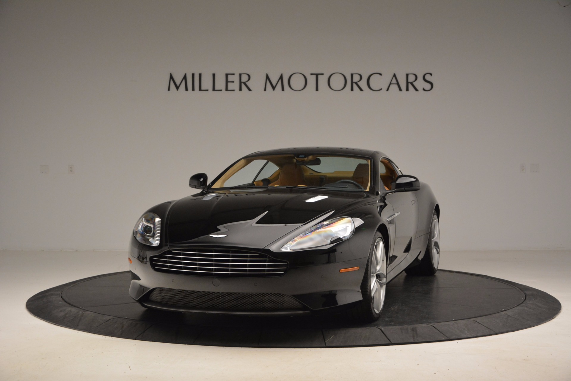 Used 2014 Aston Martin DB9 for sale Sold at Alfa Romeo of Greenwich in Greenwich CT 06830 1